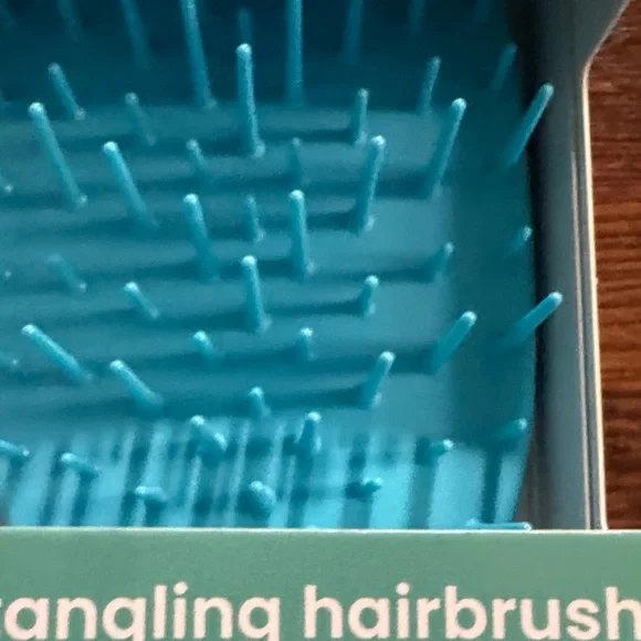 Tangle Teezer Detangling Hairbrush Extra Gentle in Turquoise - Picture 8 of 13